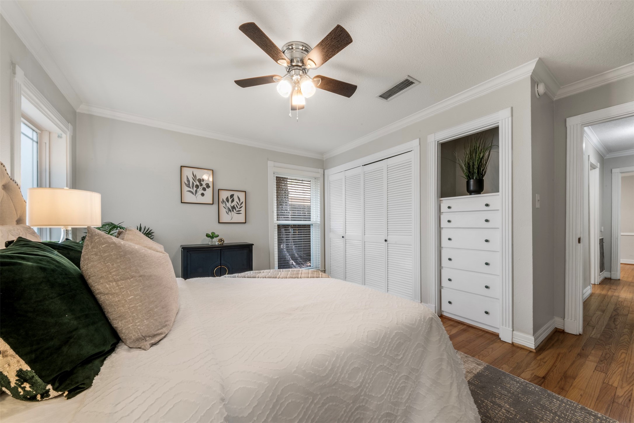 4307 Spellman Road Houston, TX 77035 - Photo 23 of 31 Built in drawers and a generous closet accompany this space.