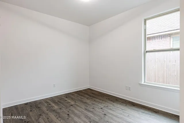 $2,000 | 326 Forest Grove Drive, Youngsville, LA 70592