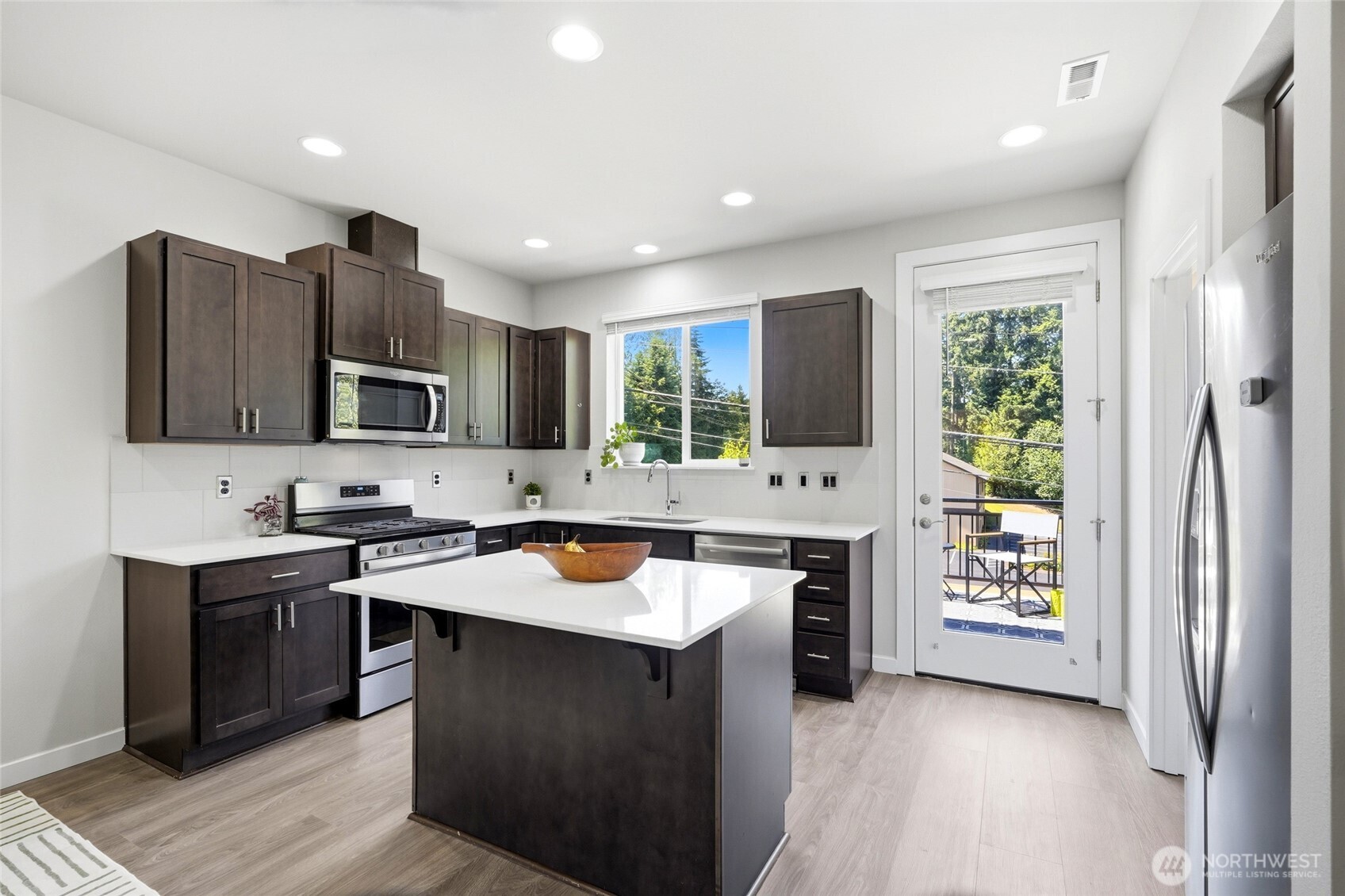19414 35th Drive Southeast, Unit D Bothell, WA 98012 - Photo 15 of 37