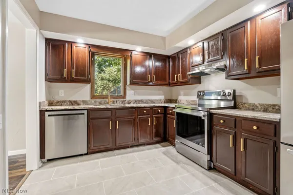$314,900 | 5460 Echodell Avenue Northwest, North Canton, OH 44720