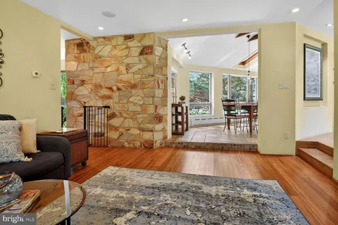 $2,000,000 | 3439 Malbrook Drive, Falls Church, VA 22044