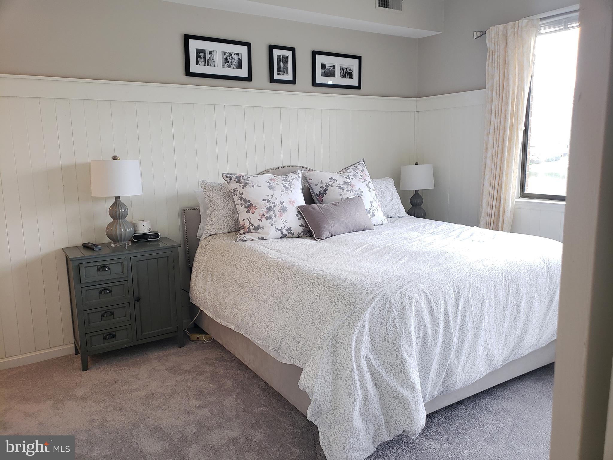 11150 Harbor Court Reston, VA 20191 - Photo 9 of 16 Master bath with custom shiplap, big views!