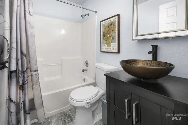 $369,900 | 2304 Jodi Avenue, Nampa, ID 83651