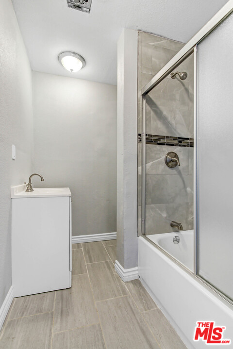15461 Condor Road Victorville, CA 92394 - Photo 7 of 8