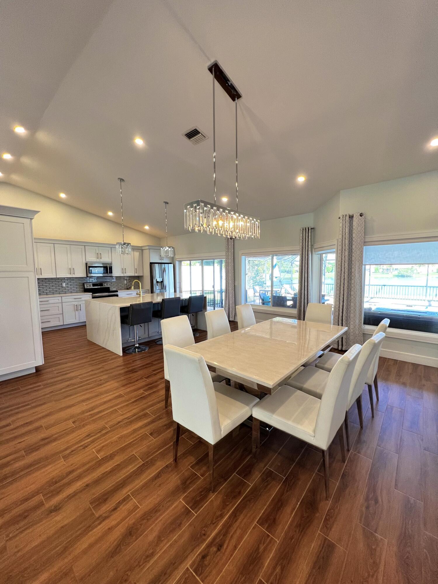 20725 Waters Edge Court Boca Raton, FL 33498 - Photo 3 of 20 F54F83CA-1EC0-4C0B-A263-29849165C9F6