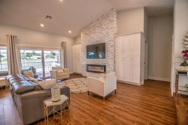 $6,500 | 20725 Waters Edge Court, Boca Raton, FL 33498