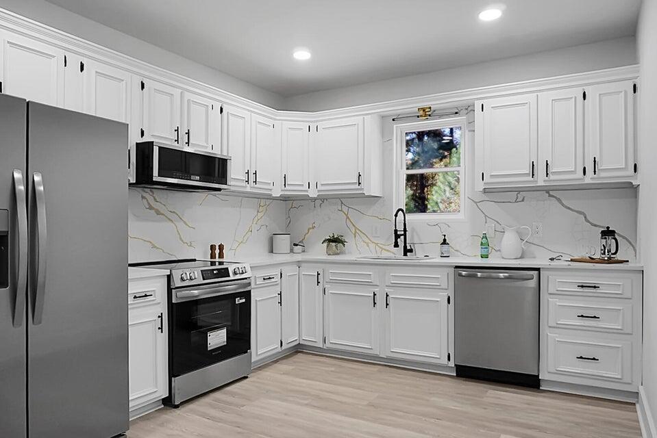 8527 Benjamin Simmons Road Hollywood, SC 29449 - Photo 13 of 33