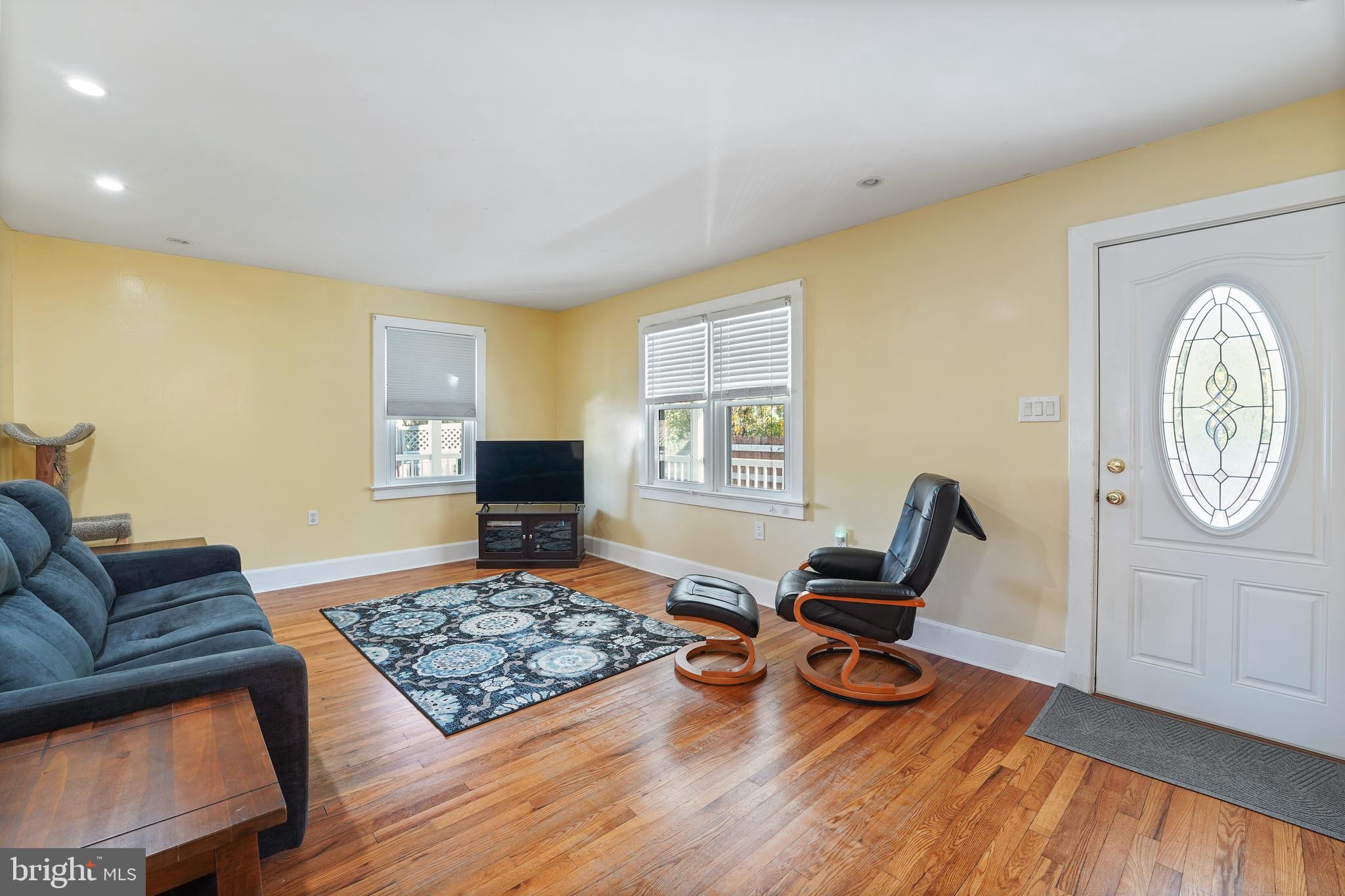 321 Ellicott Road Avondale, PA 19311 - Photo 3 of 37