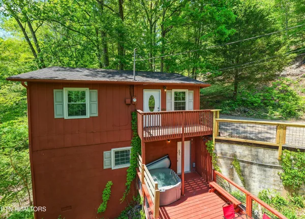 $499,000 | 375 Sugar Mountain Way, Pigeon Forge, TN 37863