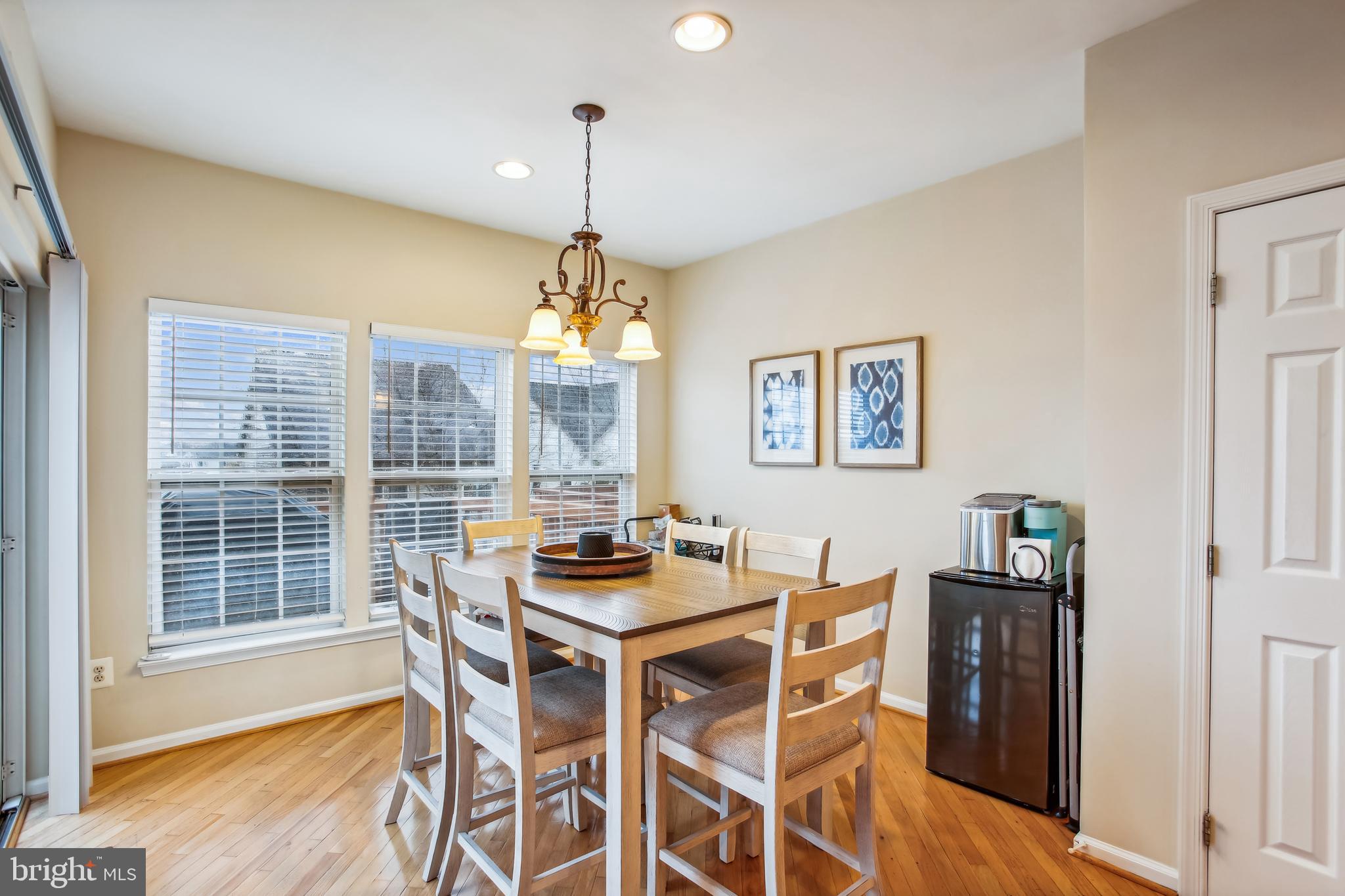 6624 Springirth Terrace Alexandria, VA 22315 - Photo 15 of 37 Dining/Eat-in Kitchen