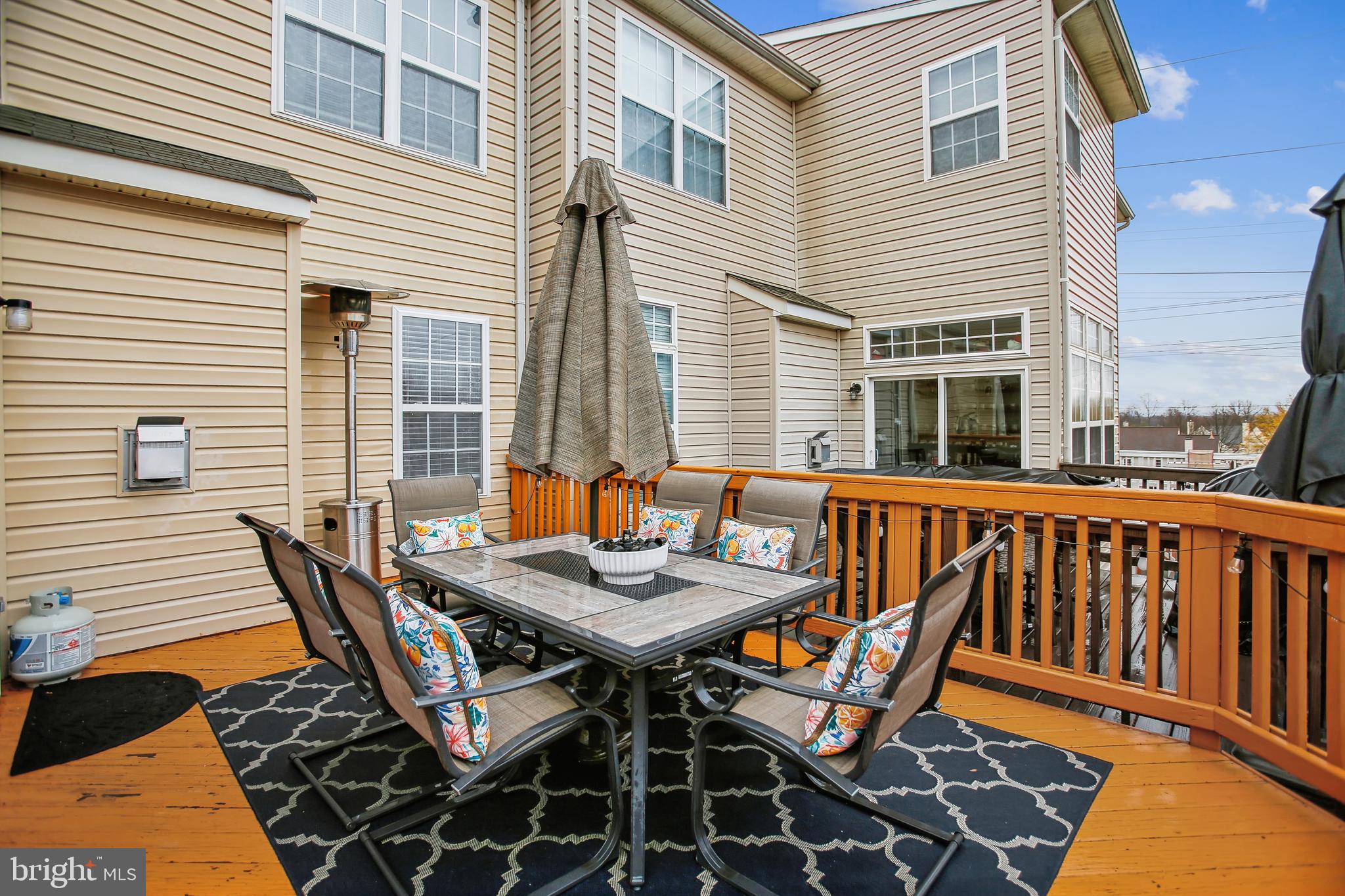 6624 Springirth Terrace Alexandria, VA 22315 - Photo 18 of 37 Balcony/Patio