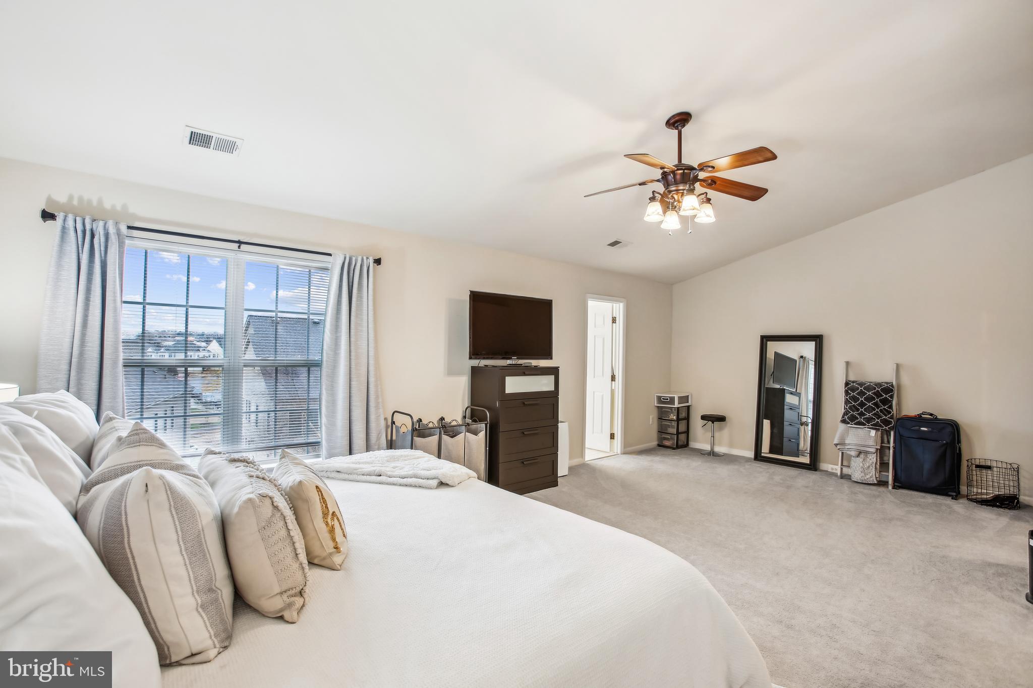 6624 Springirth Terrace Alexandria, VA 22315 - Photo 21 of 37 Spacious master bedroom