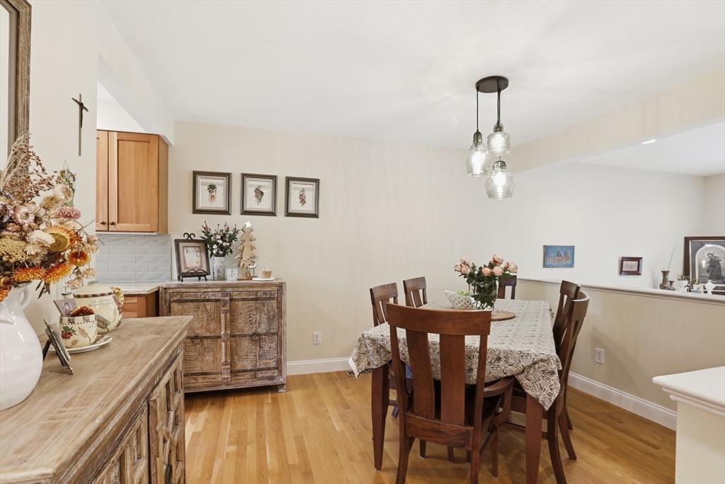 6 Safford Street, Unit 2 Ipswich, MA 01938 - Photo 8 of 35