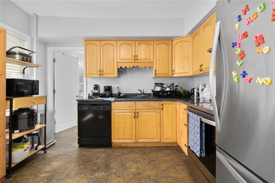 43 Tweed Street Pawtucket, RI 02861 - Photo 8 of 43