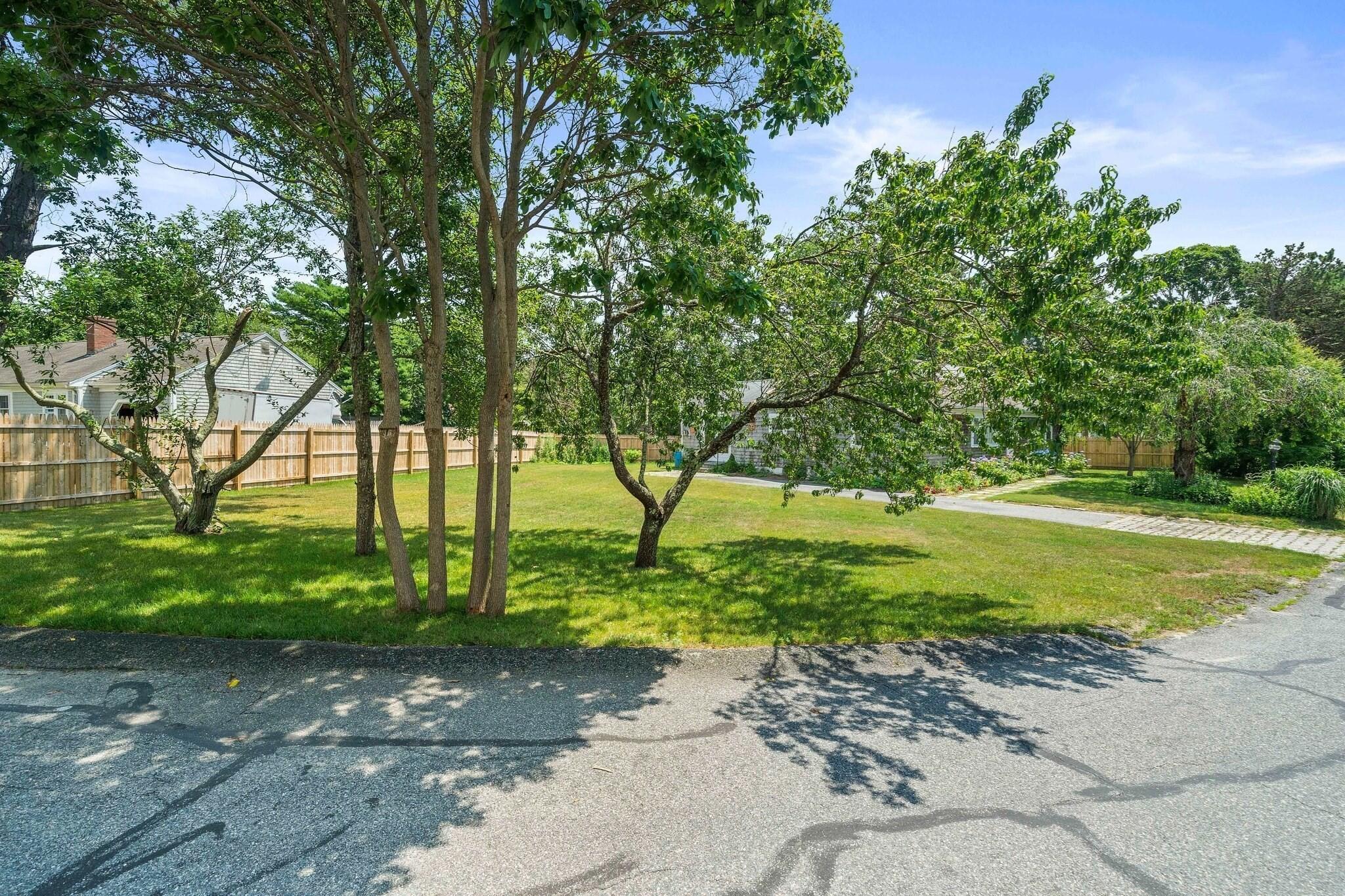 4 Thach Lane Hyannis, MA 02601 - Photo 23 of 29 4 Thach 25