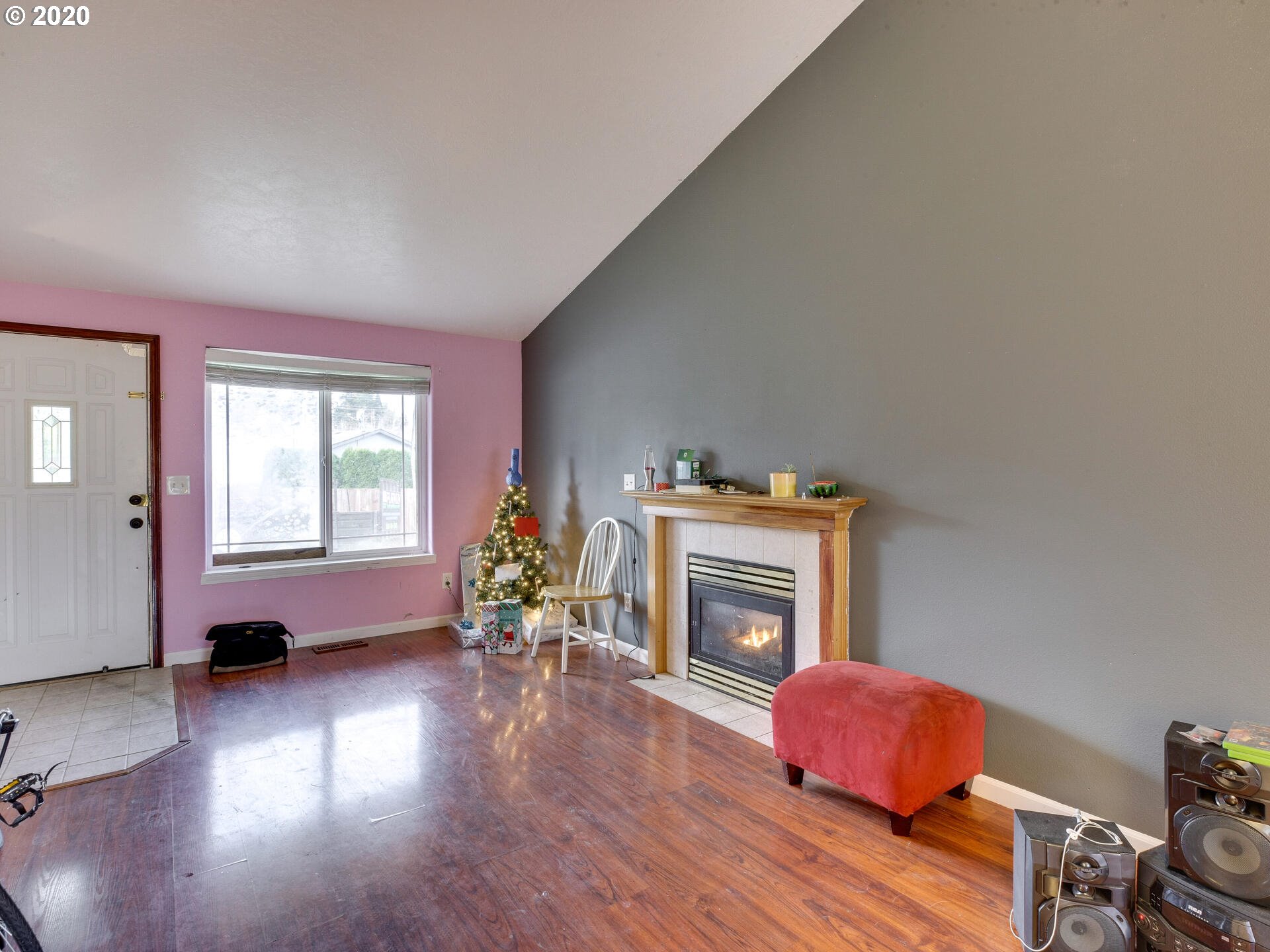 787 Cedar Street Fairview, OR 97024 - Photo 4 of 32 Gallery Image 4