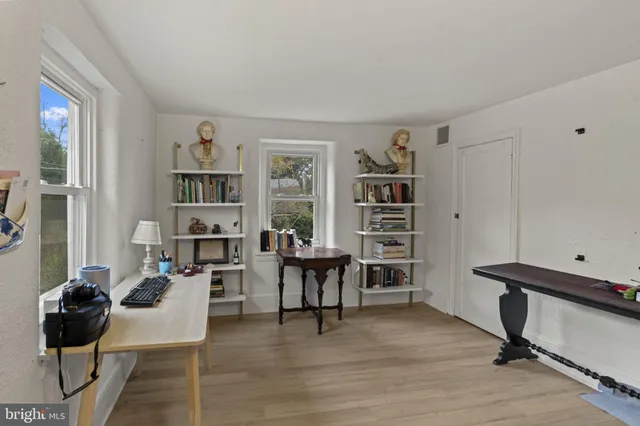 $395,000 | 635 Old Sumneytown Pike, Harleysville, PA 19438