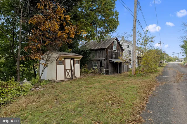 $395,000 | 635 Old Sumneytown Pike, Harleysville, PA 19438