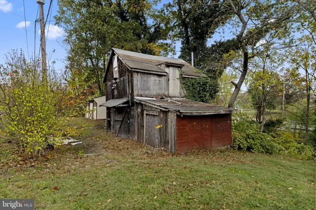 $395,000 | 635 Old Sumneytown Pike, Harleysville, PA 19438