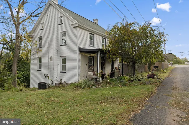 $395,000 | 635 Old Sumneytown Pike, Harleysville, PA 19438