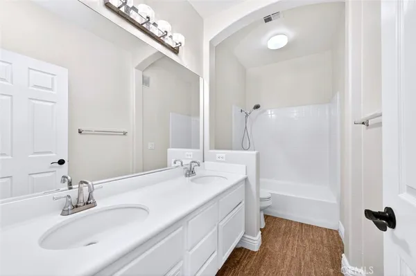 $5,500 | 7 Three Rivers, Irvine, CA 92602