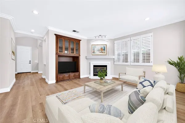 $5,500 | 7 Three Rivers, Irvine, CA 92602