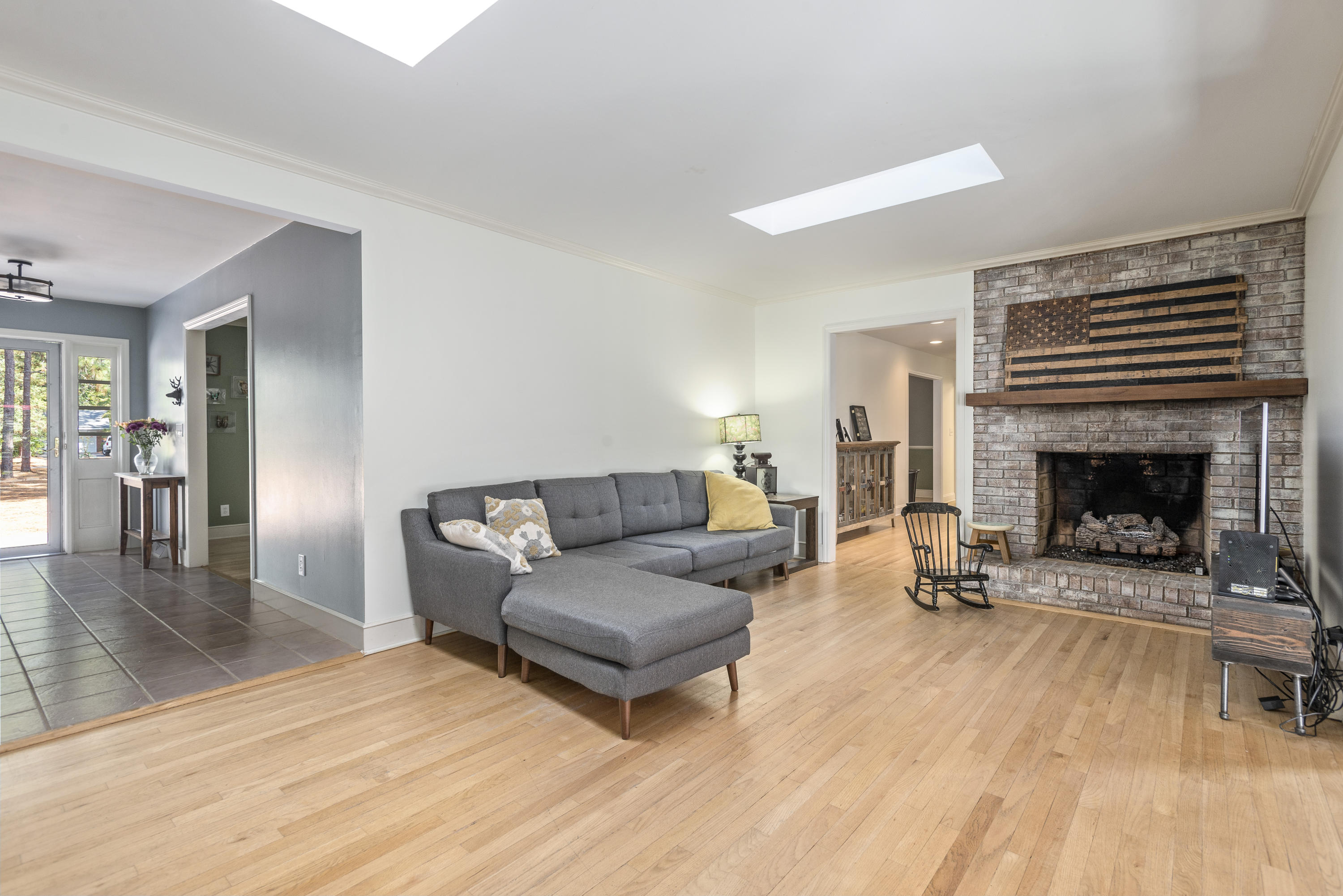 350 Laurel Road Southern Pines, NC 28387 - Photo 12 of 35 Family room