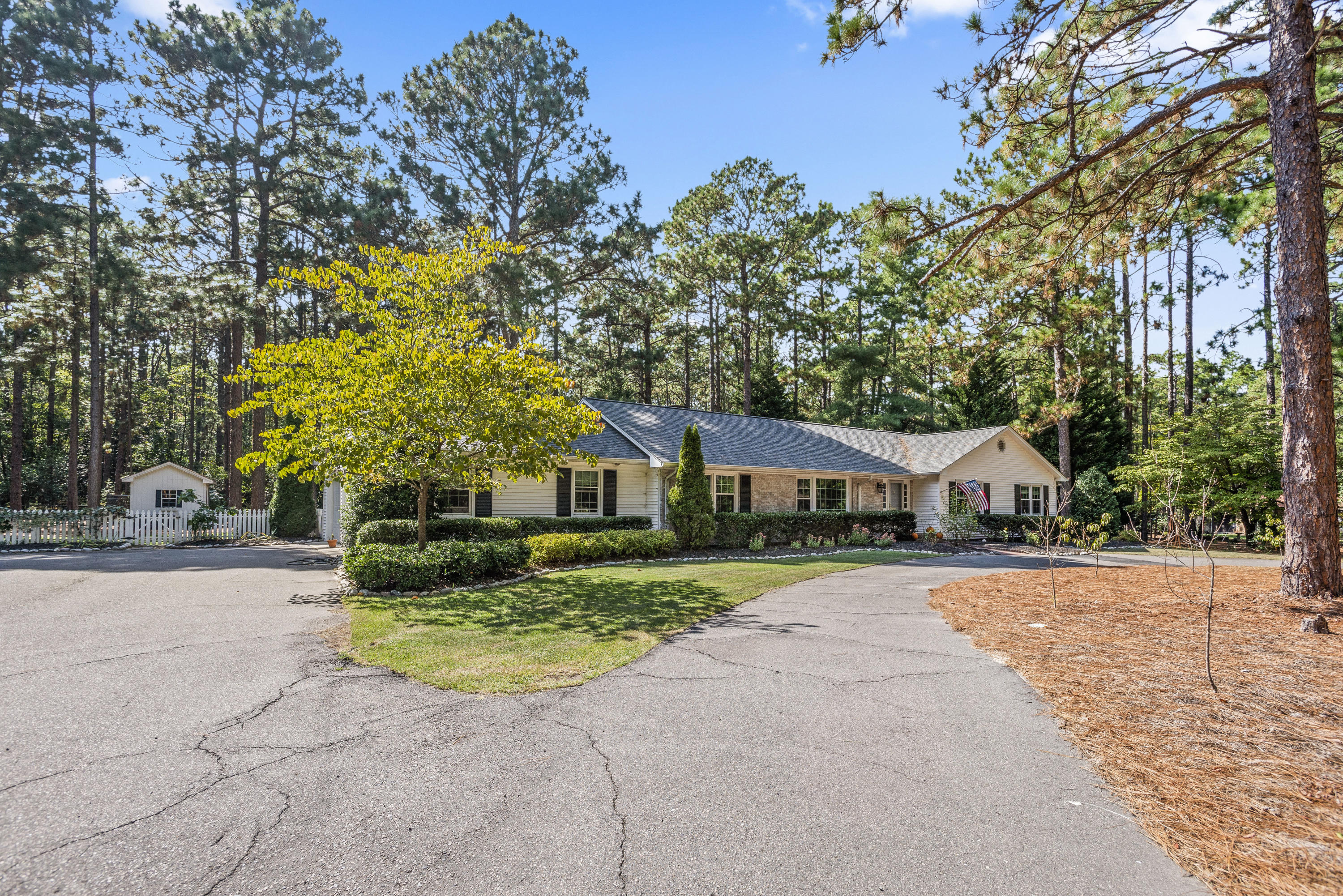 350 Laurel Road Southern Pines, NC 28387 - Photo 34 of 35 38