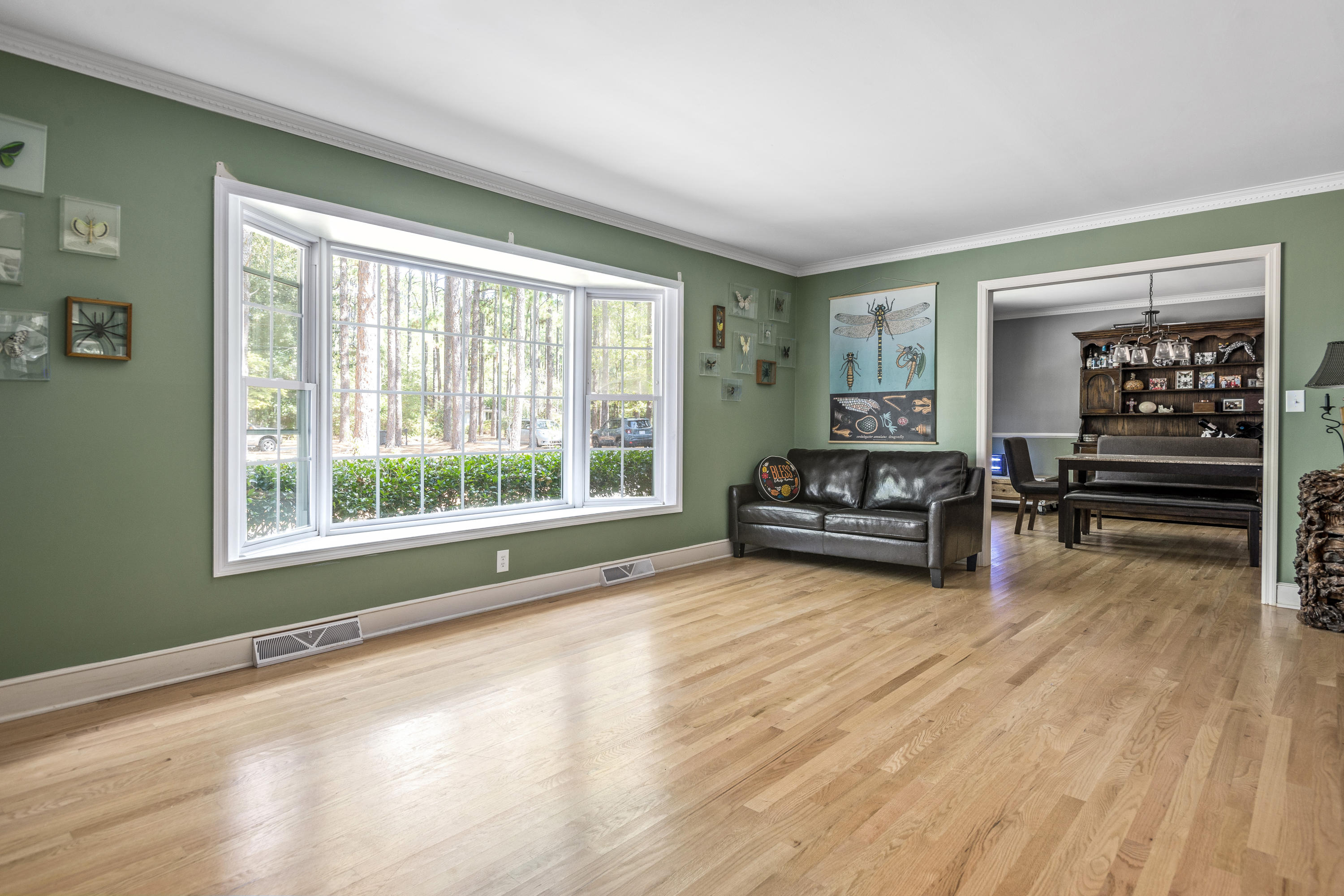 350 Laurel Road Southern Pines, NC 28387 - Photo 4 of 35 Living room