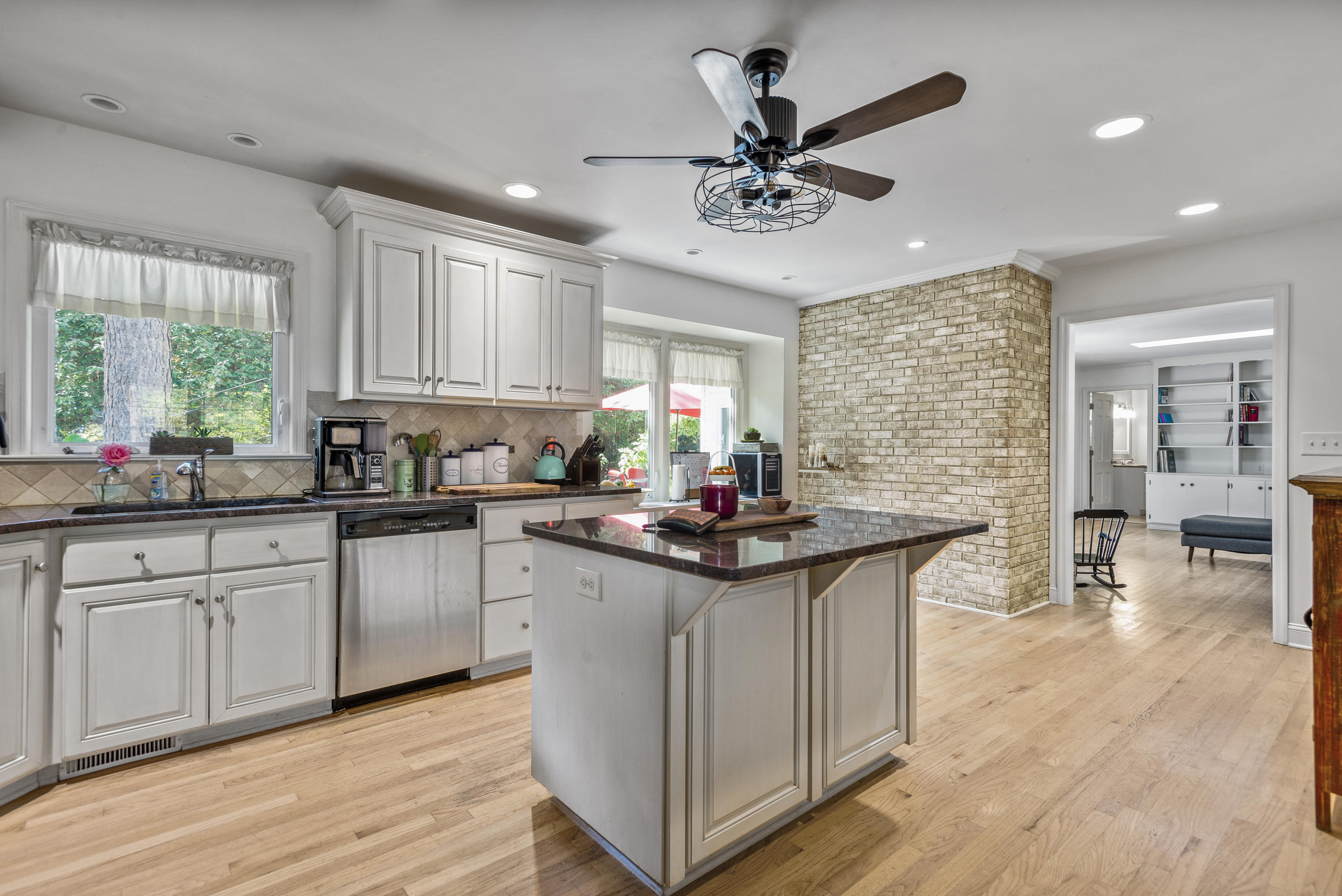 350 Laurel Road Southern Pines, NC 28387 - Photo 7 of 35 Newly remodeled kitchen with breakfast nook