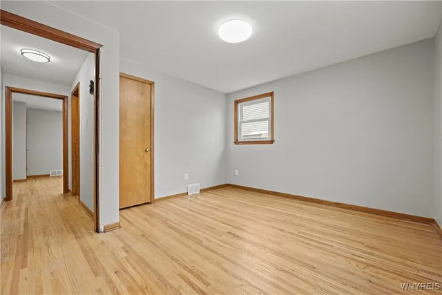 $329,900 | 380 Roncroff Drive, North Tonawanda, NY 14120