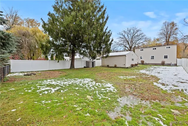 $329,900 | 380 Roncroff Drive, North Tonawanda, NY 14120