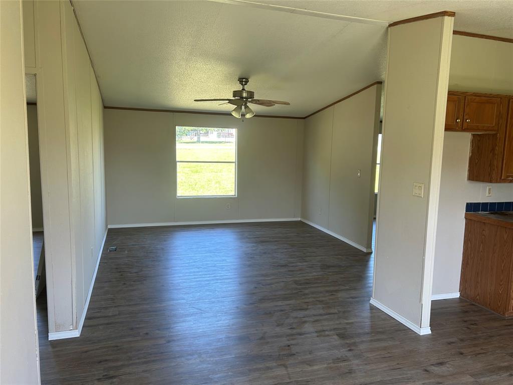 239 Cedar Drive Azle, TX 76020 - Photo 11 of 18
