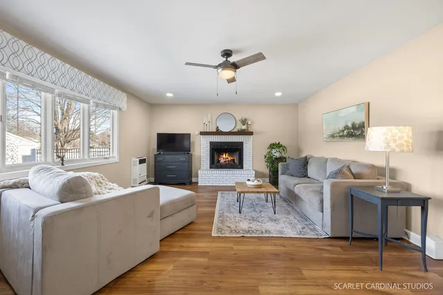 $525,000 | 1217 River Oak Drive, Naperville, IL 60565