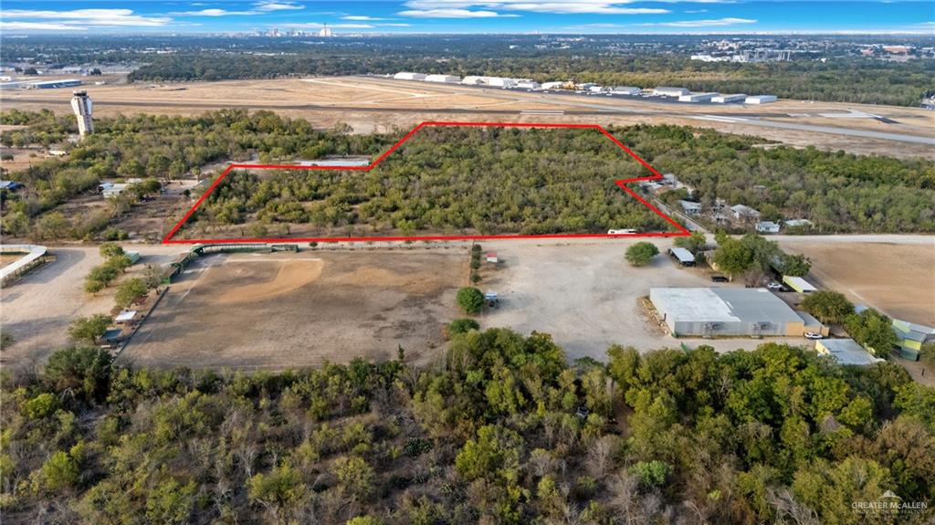 1706 East Ashley Road San Antonio, TX 78214 - Photo 9 of 16 a view of a city