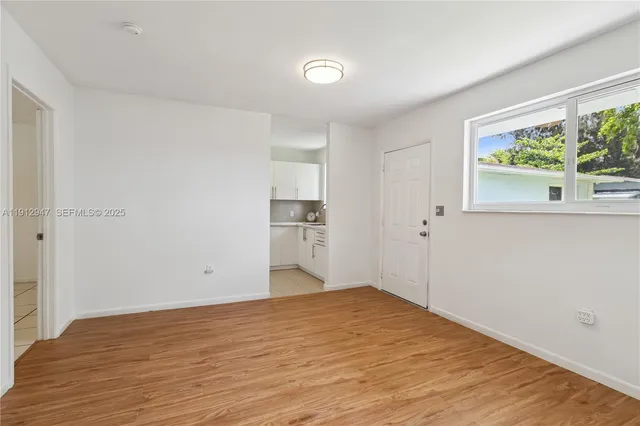 $1,900 | 793 Northwest 91st Street, Unit 2, Miami, FL 33150