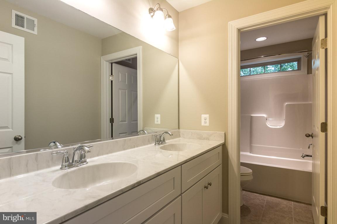 6740 Hemlock Point Road New Market, MD 21774 - Photo 14 of 24 Hall bath