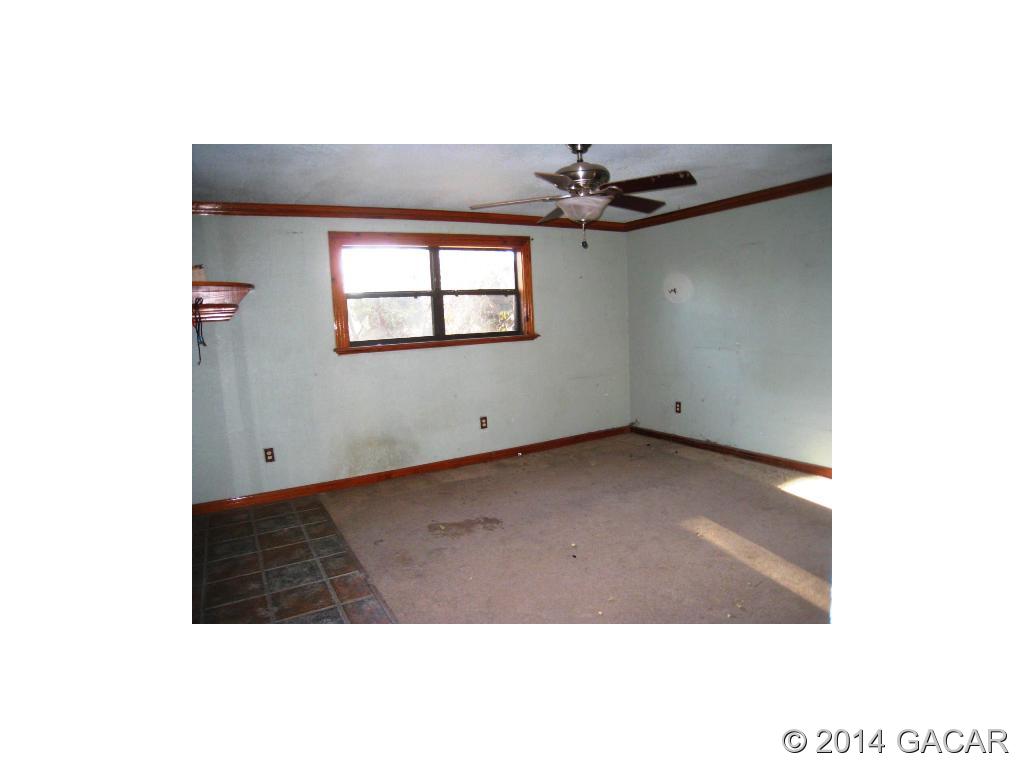 113 Neal Road Hawthorne, FL 32640 - Photo 3 of 7 Gallery Image 3