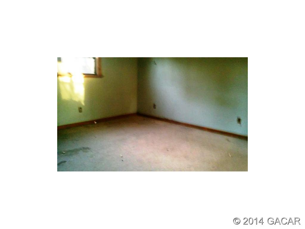 113 Neal Road Hawthorne, FL 32640 - Photo 6 of 7 Gallery Image 6