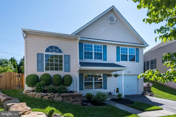 $2,900 | 19 Patriot Court, Upper Chichester, PA 19061