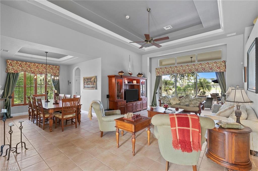 4924 Sedgewood Lane Naples, FL 34112 - Photo 18 of 38 Family Room / Dining Room
