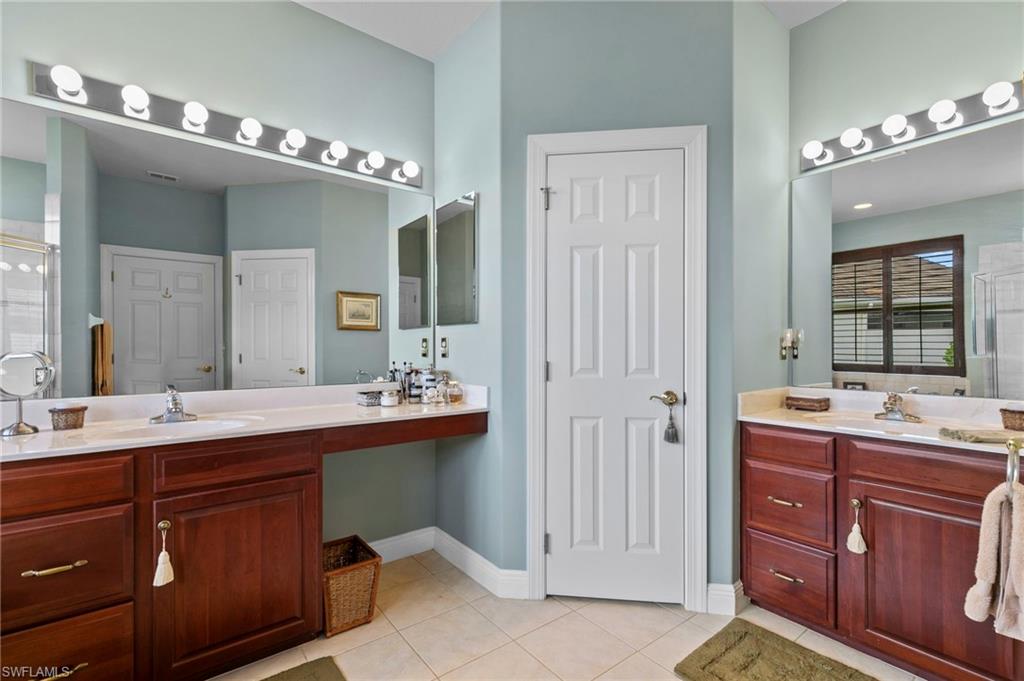 4924 Sedgewood Lane Naples, FL 34112 - Photo 29 of 38