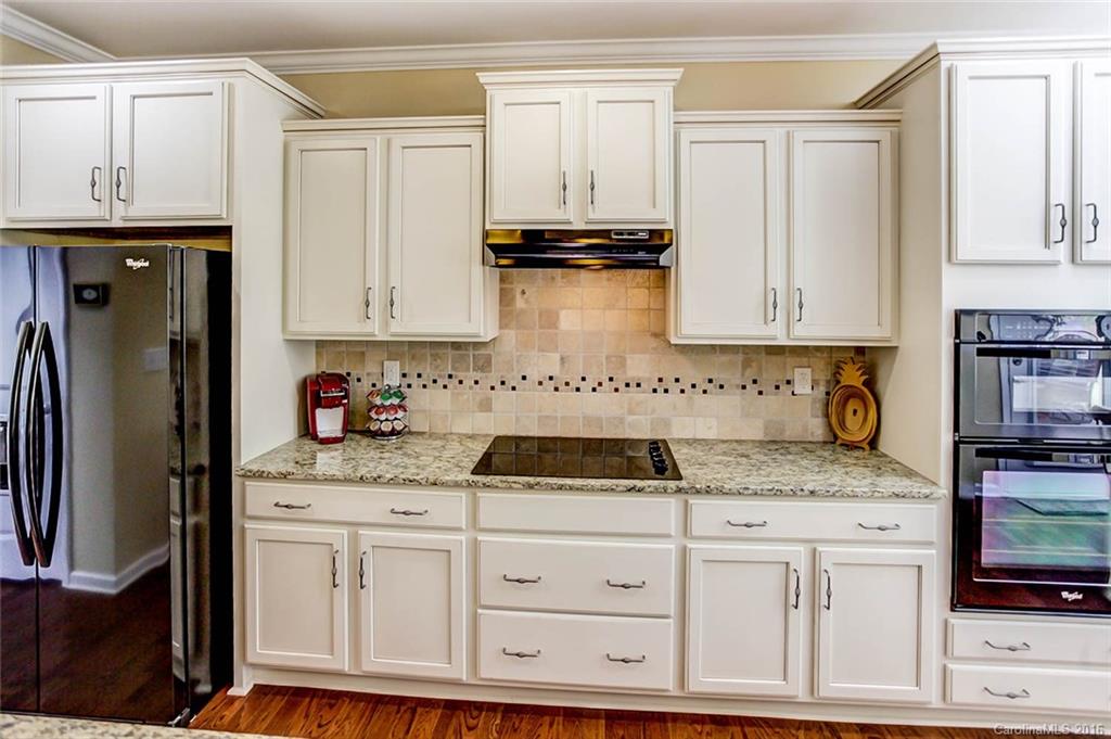 1898 Larkspur Way, Unit 102 Tega Cay, SC 29708 - Photo 5 of 24
