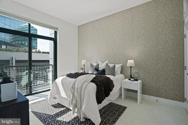 $474,900 | 525 Water Street Southwest, Unit 210, Washington, DC 20024