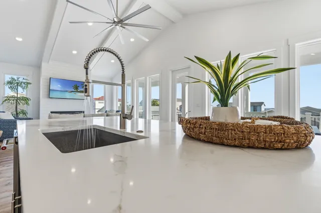 $1,749,000 | 66 East 2nd Street, Ocean Isle Beach, NC 28469