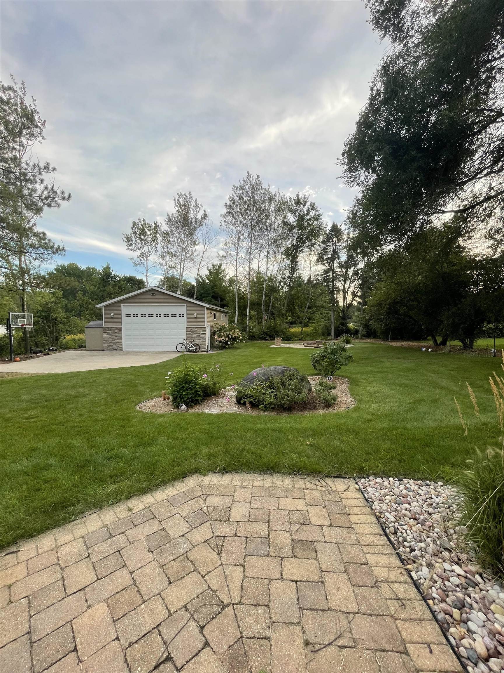 6221 Old Middleton Road Madison, WI 53705 - Photo 3 of 12