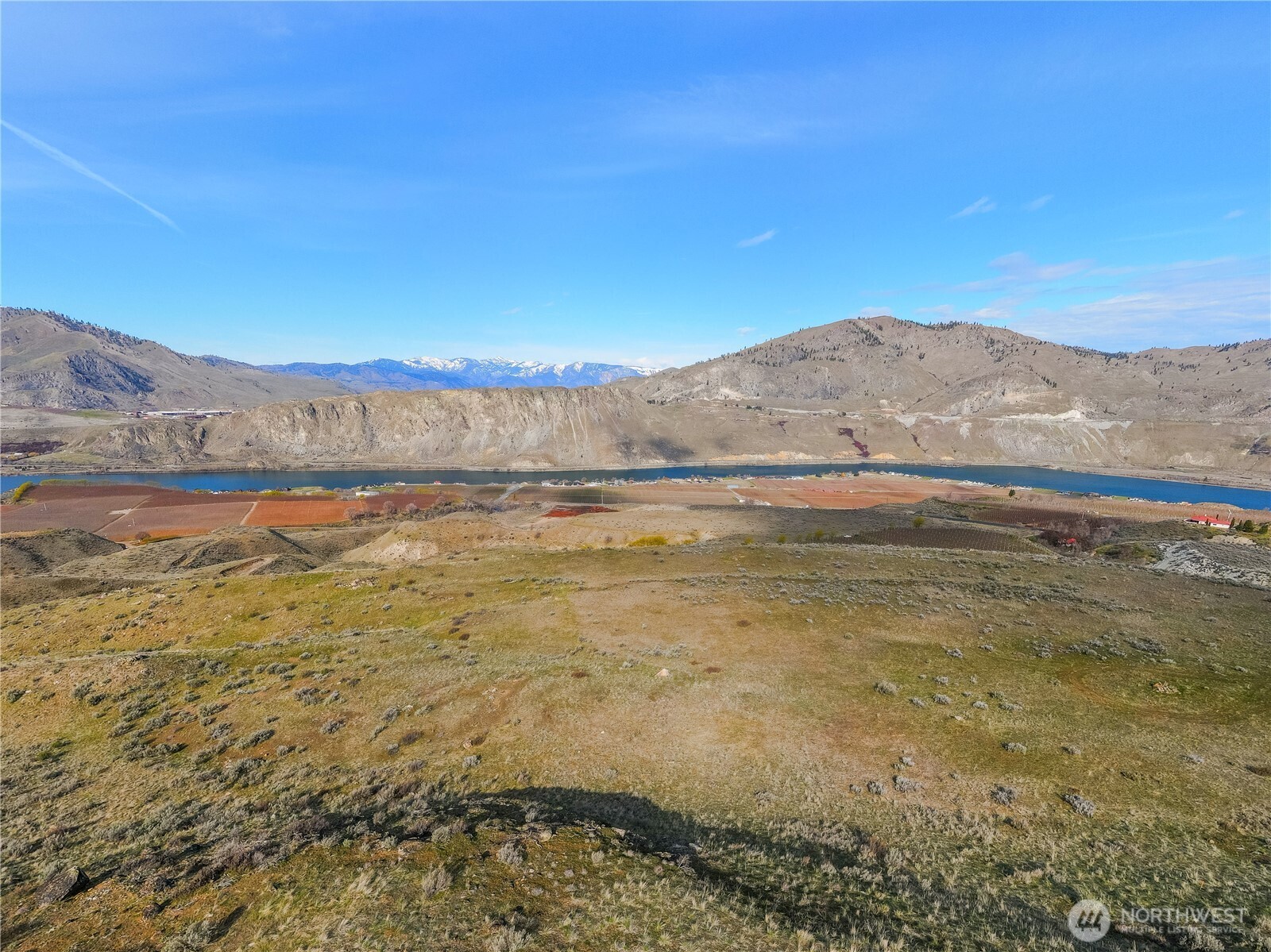 0 Tract 3 Mcneil Canyon Road Orondo, WA 98843 - Photo 16 of 28 a view of an ocean and a mountain