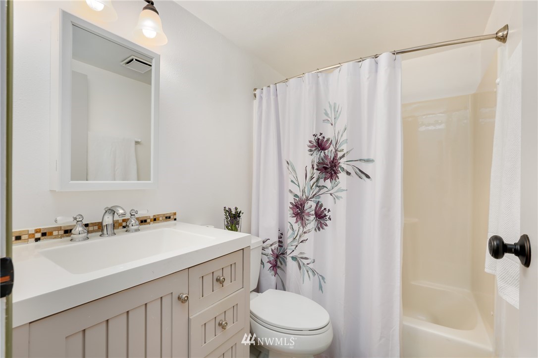 3515 199th Street Southeast Bothell, WA 98012 - Photo 15 of 24