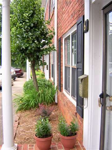 501 Edwards Road, Unit 6 Greenville, SC 29615 - Photo 2 of 17 Gallery Image 2