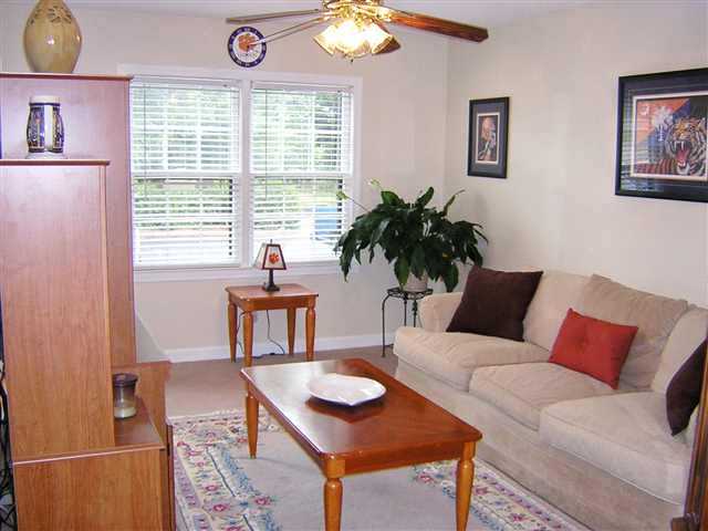 501 Edwards Road, Unit 6 Greenville, SC 29615 - Photo 5 of 17 Gallery Image 5